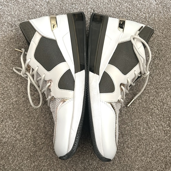 Michael Kors Mesh Sage and Gold Platform Sneakers Size 10 - Picture 8 of 12